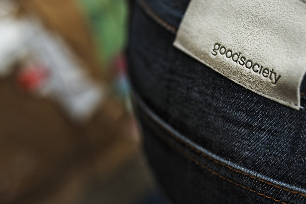 goodsociety | Peta | Vegane Denims | Foto: René Zieger für Z² im Berliner Westhafen | GROSSARTIG