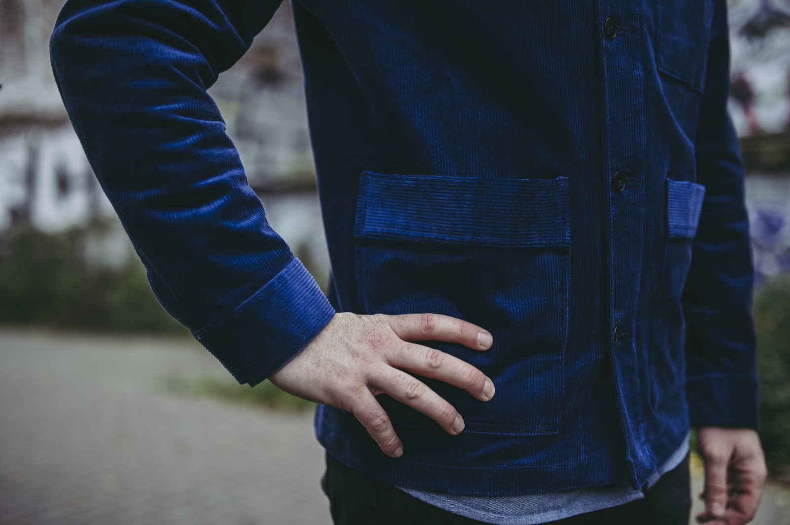 Schickes Silvester Outfit mit Rotholz und KnowledgeCotton Apparel / Foto: René Zieger